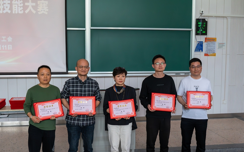 笔墨声语展风采  嘉兴市属教职工技能大赛在同济大学浙江学院举行