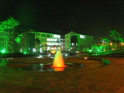 云南大学夜景图